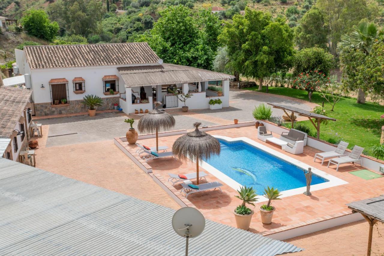 Finca Las Hierbas B&B Álora Exterior foto
